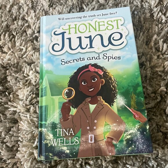 Books - Picture 4 of 8